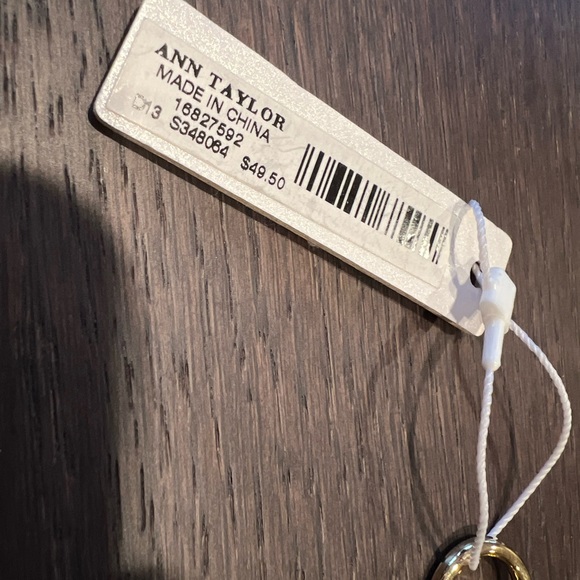 Ann Taylor Flower Link Bracelet - Picture 2 of 3